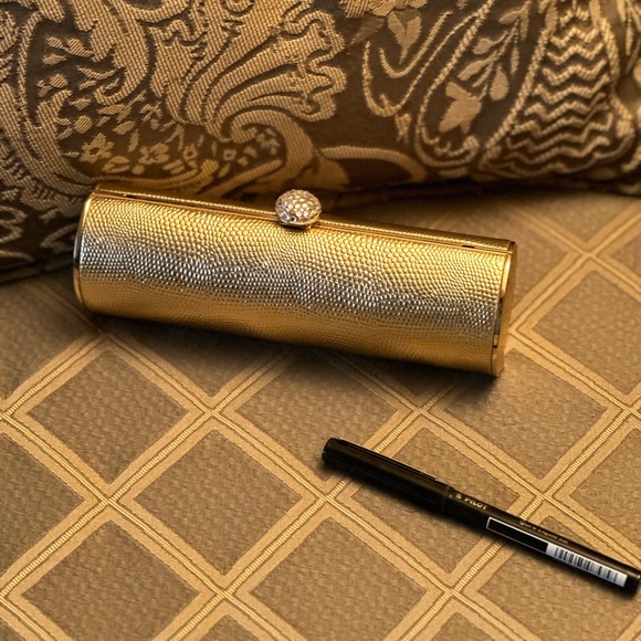 PurseGoldClutch/chain over the shoulder/vintagenew. Beautiful,elegant,luxurious - Picture 1 of 3